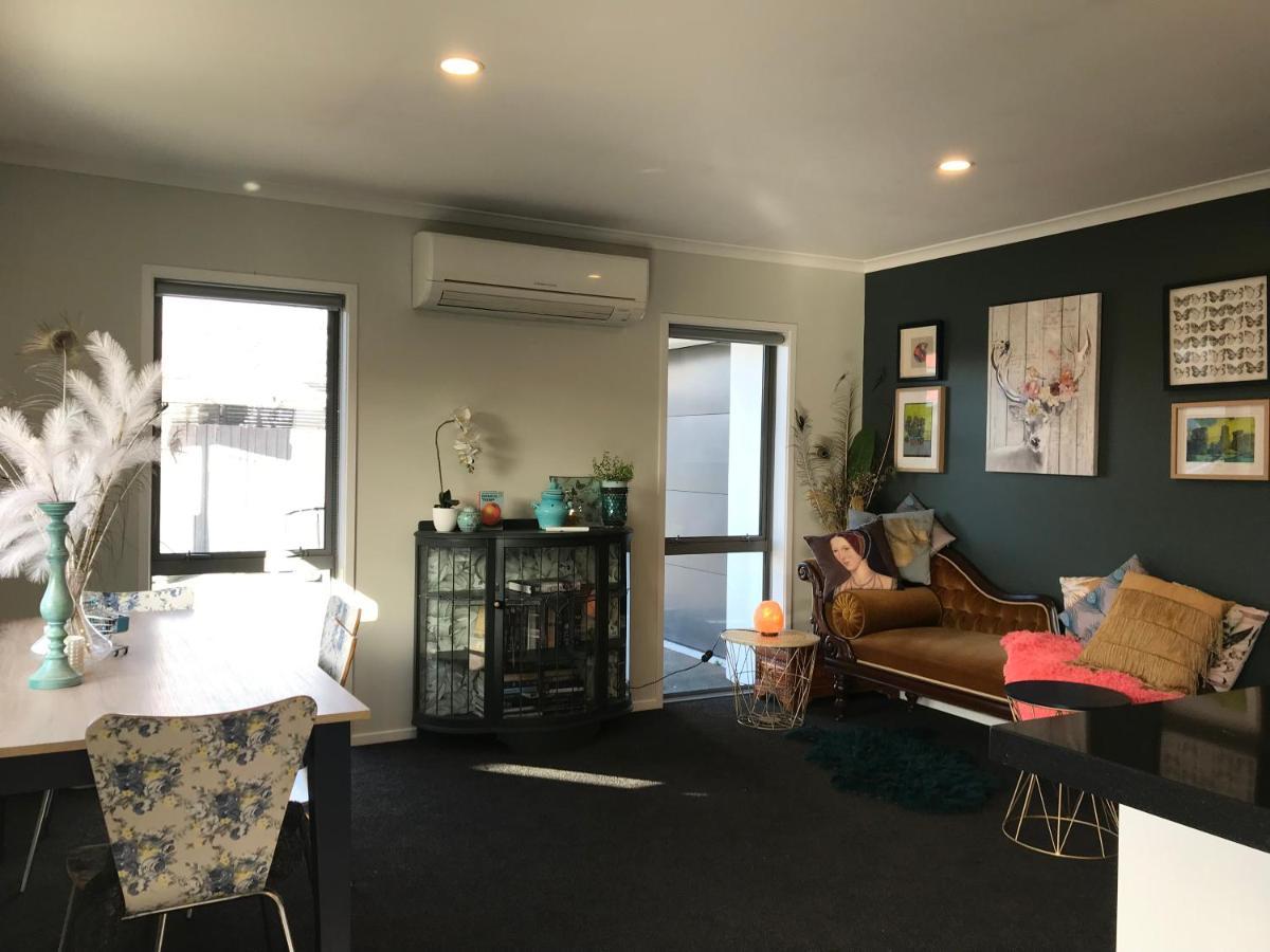 A Little Bit Beachy Modern Guest Room And Private Toilet Christchurch Buitenkant foto